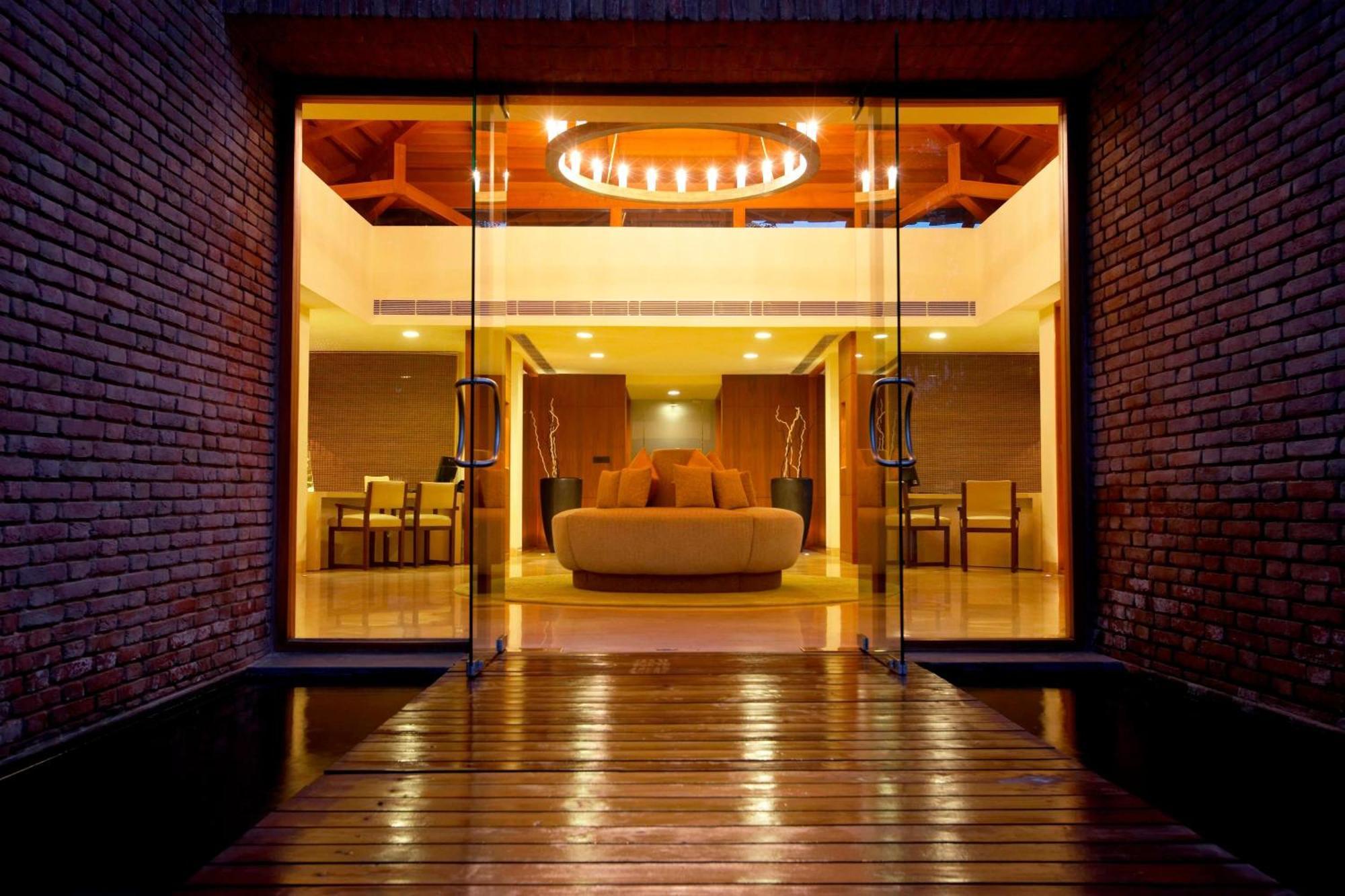 The Westin Sohna Resort & Spa Γκουργκάον Εξωτερικό φωτογραφία